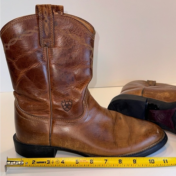 Ariat Classic Brown Leather Cowboy Boots man’s size 8.5 M - Picture 4 of 15